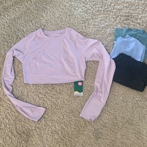 Multiple Women's athlete Crop Top